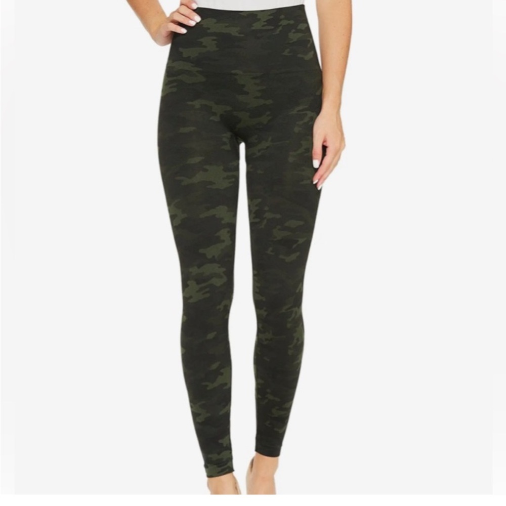 Spanx Seamless Leggings Green Camouflage‎ Print